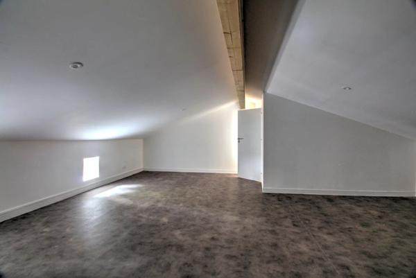 Location Maison de village 4 pièces 90 m2 à Chagnon