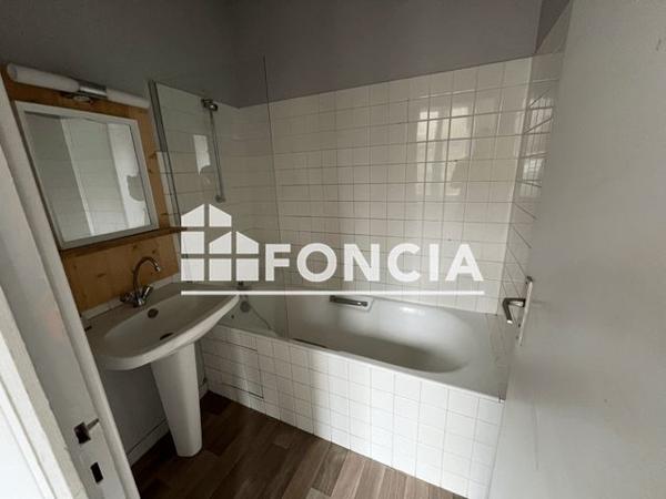 Location Appartement 2 pièces 33.5 m² - Flers 61100