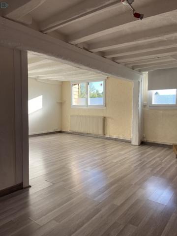 Jolie maison mitoyenne atypique