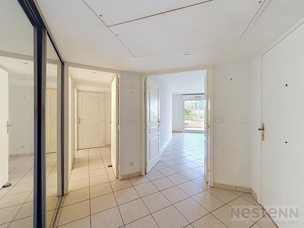 ROSTAGNE ? ANTIBES ? 3 PIÈCES AVEC 28 M² DE TERRASSES, GARAGE ET PARKING
