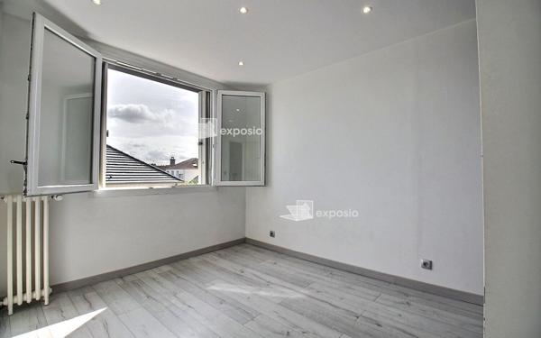 Appartement à vendre    4 pièces • 66,54 m2 Ris-Orangis
