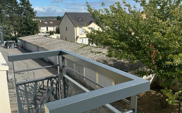 Appartement à vendre    4 pièces • 66,54 m2 Ris-Orangis