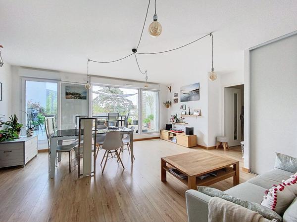 Appartement, dernier etage, bord de loire, ascenseur, nantes sud, 3 chambres, bus, commoditees