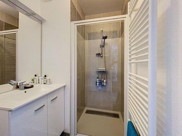 Appartement, dernier etage, bord de loire, ascenseur, nantes sud, 3 chambres, bus, commoditees
