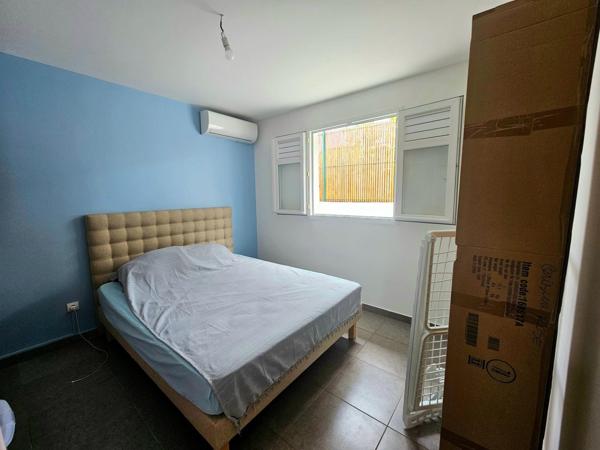 Maison plain-pied piscine Rivière-Salée