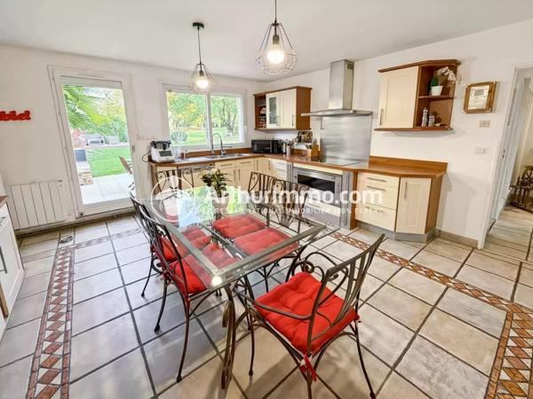 Vente Maison 7 pièces 189 m2 à Saint-Germain-Lès-Corbeil