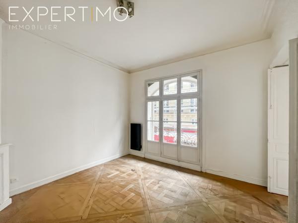 Paris (75008) À LOUER – BUREAUX 100 m²