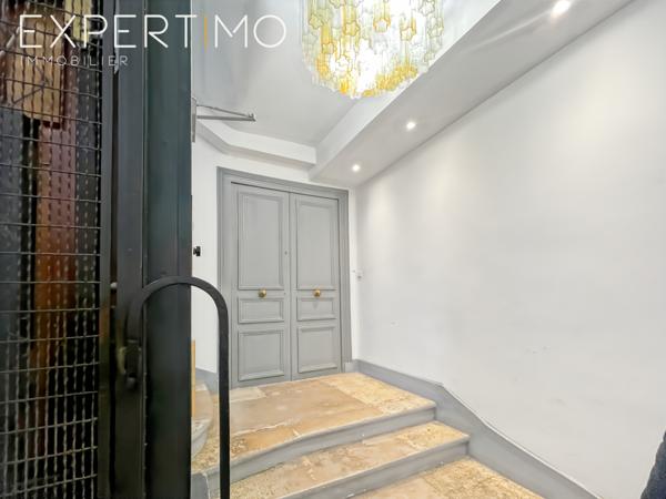 Paris (75008) À LOUER – BUREAUX 100 m²