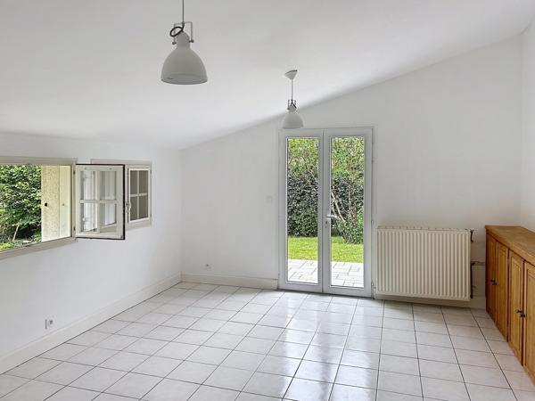 Maison familiale au calme proche centre Léognan