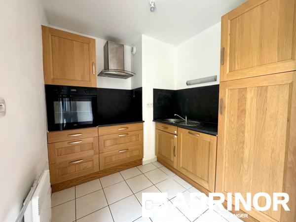 Appartement T3 récent avec balcon et parking – Résidence de standing AMIENS