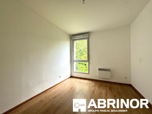 Appartement T3 récent avec balcon et parking – Résidence de standing AMIENS