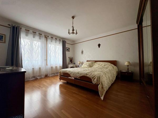 Maison de ville à vendre à Chartres dans l'Eure-et-Loir (28000), ref : 71 Maison de ville à vendre à Chartres dans l'Eure-et-Loir (28000), ref : 71 Maison de ville à vendre à Chartres dans l'Eure-et-Loir (28000), ref : 71