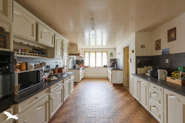 Maison à vendre 522 500 € Maurepas 7 p 210 m² DPE D