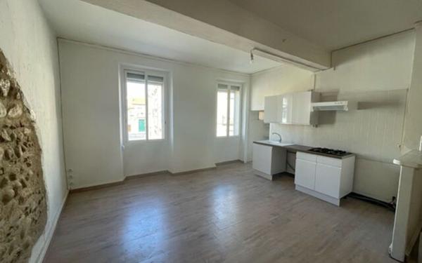 Maison à vendre    5 pièces •  Corneilla-la-Rivière