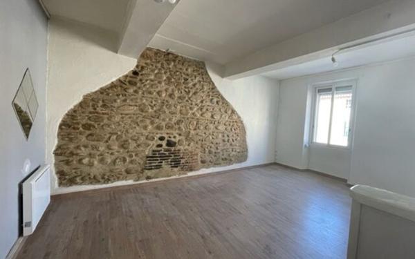 Maison à vendre    5 pièces •  Corneilla-la-Rivière