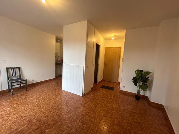 À LOUER - APPARTEMENT - LA FERTE ALAIS