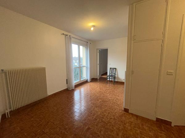 À LOUER - APPARTEMENT - LA FERTE ALAIS