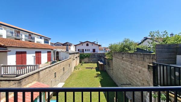 Appartement T4 rénové avec terrasse plein sud – Saint-Jean-de-Luz Fargeot