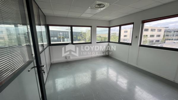 Montpellier (34080) Bureaux de 130m² avec parking en zone franche urbaine, à visiter rapidement