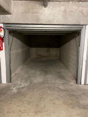 Location parking / box Montgeron - 13 m² - 110 €/mois