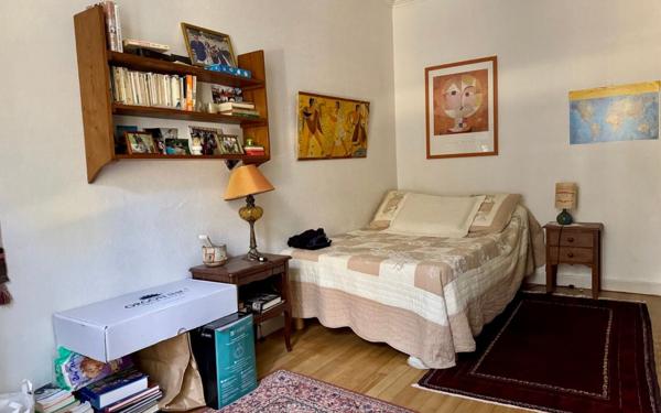 Maison à vendre    6 pièces •  Malataverne