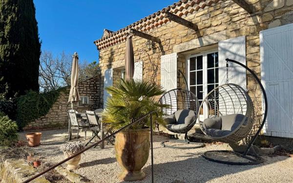 Maison à vendre    6 pièces •  Malataverne