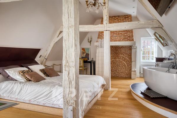 Manoir et dépendances - piscine sur 2,3 ha