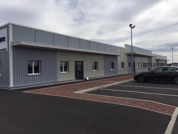 LOCAUX PROFESSIONNELS OU COMMERCIAUX NEUFS