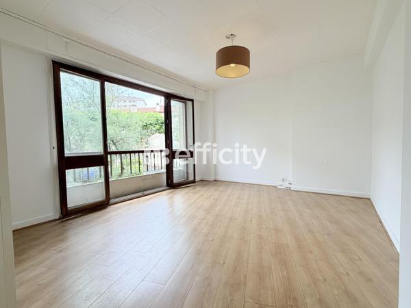 Appartement
         2 pièces
        - 53 m² Exclusivité
