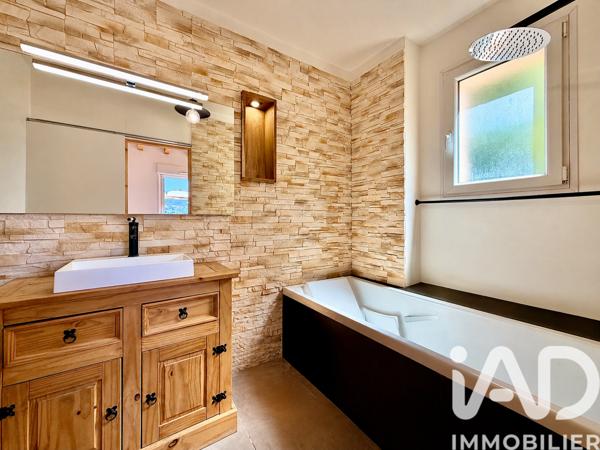Maison à vendre 4 pièces 98 m² Roquebrune-sur-Argens
