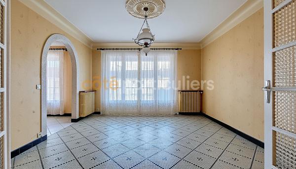 Vente Maison99 m² - 5 Pièces - LA ROCHE SUR YON (85000)