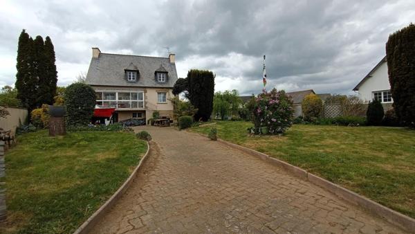 Maison à CHATEAUNEUF-D'ILLE-ET-VILAINE, 35430 - 7 pièces 162m²