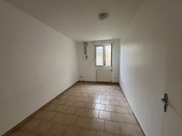 Appartement 3 pièces à louer Châtellerault - 86100 / Réf: 658