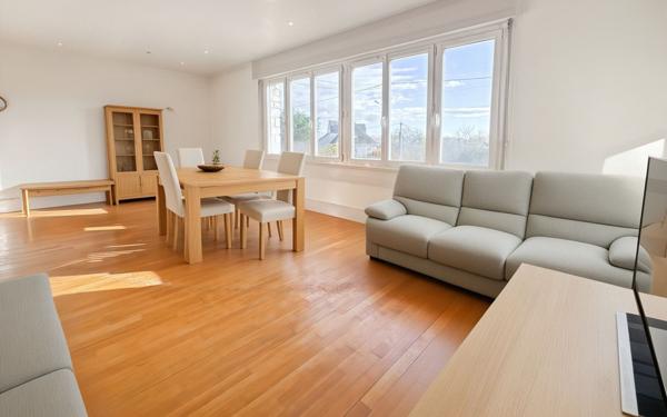 Maison à vendre    5 pièces •  Beaugency