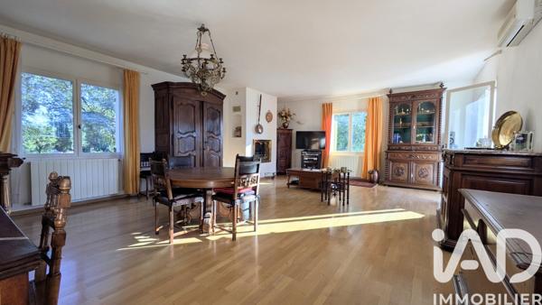 Maison à vendre 7 pièces 192 m² Le Rouret