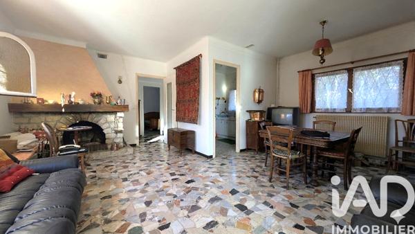 Maison à vendre 7 pièces 192 m² Le Rouret