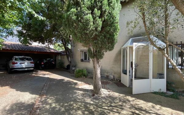 Maison à vendre    6 pièces •  Avignon