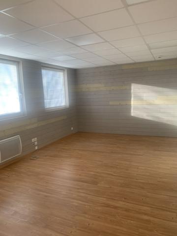A vendre Louverné local d'activité 850 m2
