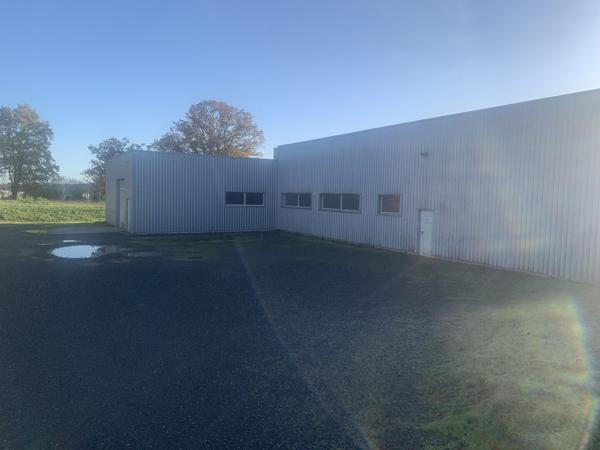 A vendre Louverné local d'activité 850 m2