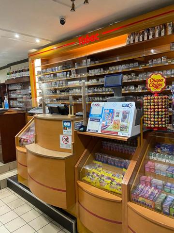 Vente                                                      Fonds de commerce
                        
                     7 pièces                                         à Nevers