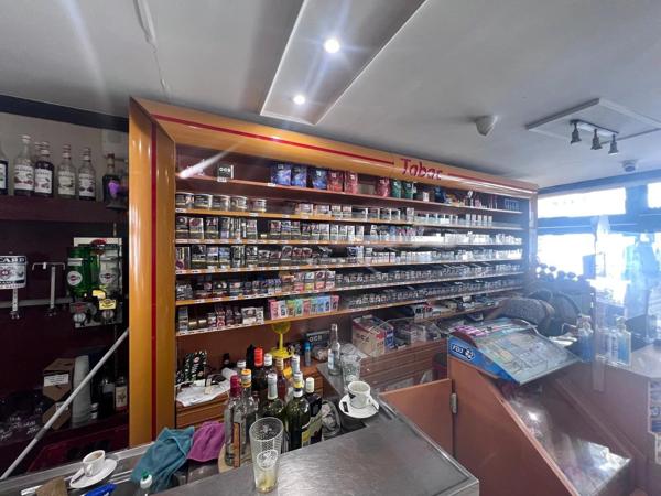 Vente                                                      Fonds de commerce
                        
                     7 pièces                                         à Nevers