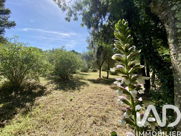 Maison à vendre 11 pièces 295 m² Nîmes