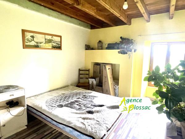 MAISON DE CARACTERE// ISOLEE// avec TERRAIN de 5400 m2