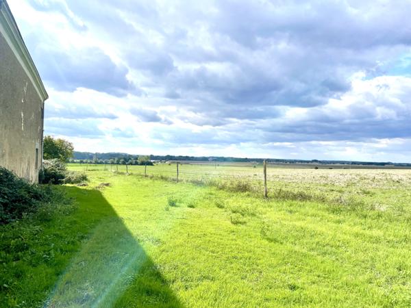 MAISON DE CARACTERE// ISOLEE// avec TERRAIN de 5400 m2