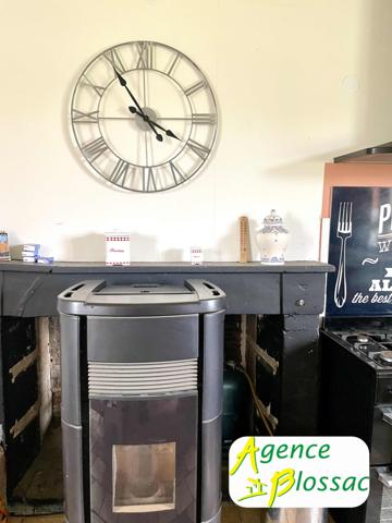 MAISON DE CARACTERE// ISOLEE// avec TERRAIN de 5400 m2