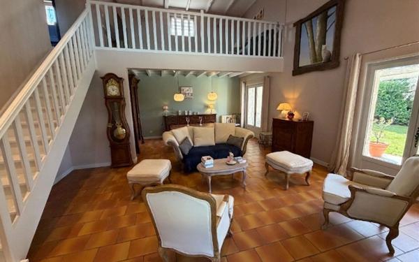 Maison à vendre    4 pièces •  Tignieu-Jameyzieu