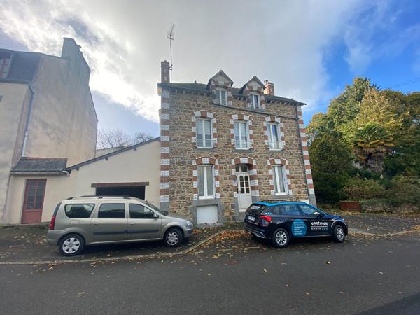 A vendre Maison à Merdrignac de 8 pièces , Axe Rennes Loudéac