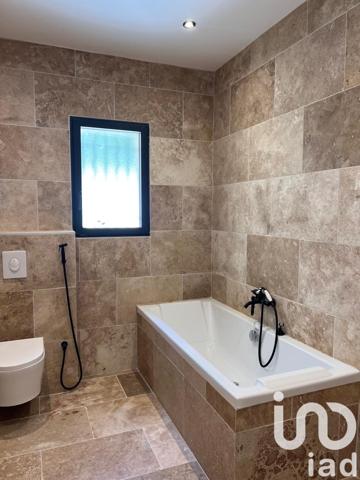 Maison à vendre 6 pièces 151 m² Goudargues