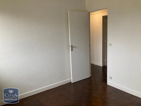 Appartement à louer 3 pièces 57.15m² Combs-la-Ville (77380)