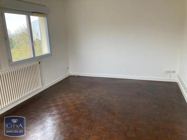 Appartement à louer 3 pièces 57.15m² Combs-la-Ville (77380)